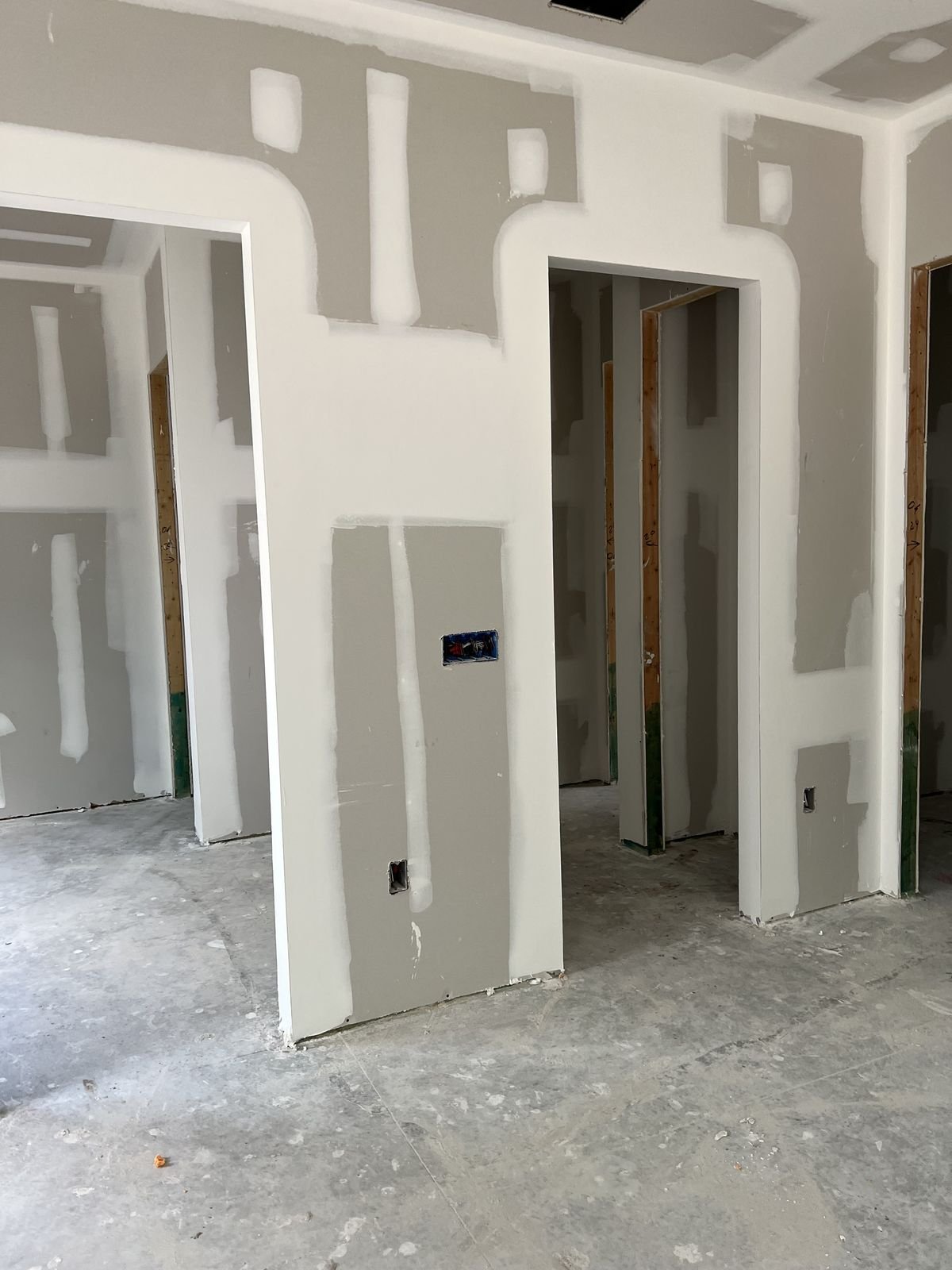 Travaux de plâtrerie et cloisons par artisan certifié Lorraine